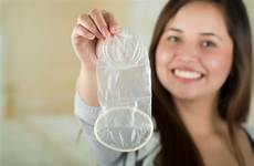 condom condoms effectiveness femenino condón explaining reasons tiptopmashable