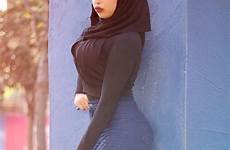 hijab iranian pendek filles jolies gaya celana sexygirlsinjeans