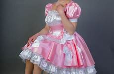sissy maid maids prissy crossdresser anziehen kleider hübsche