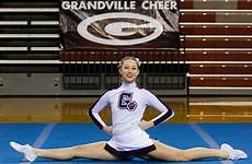 cheerleading splits cheer