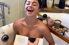 sarah hyland naked nude sexy instagram thefappening bath fappening room bikini bathroom sex having video hiding celebs kidney