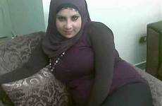 arab jilbab tante attracted fastfood tired