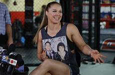ronda rousey ufc beach paint body record live nothing saturday night but her poses day jan mma caribbean return pic
