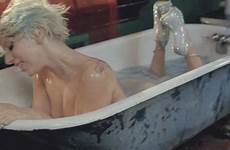 gaga lady nude bathtub hermaphrodite pictoa
