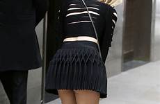 skirt paris hilton ass her mini miniskirt over bending too shopping crop london comments top she something daring flashed slender