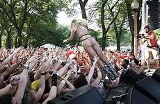 crowd surfing lady gaga groped penetrated goes video sex xxx while pictoa