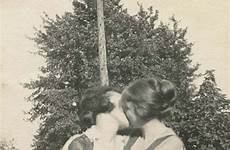 lesbianas 1900s bisexuals tum