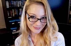 daughter star pornstar snow aurora dad she turned tells became he proud nude former father journalist handout tease why may