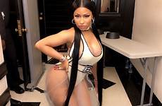 minaj nicki fappening tits nikki admirable carpet leak thefappening mtv