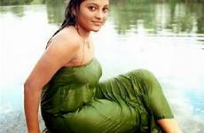 hot sexy bikini indian girls desi south aunty wet bathing tamil actress models female romance actresses boob 2009 stills xcitefun