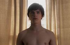 nicholas hoult aznude