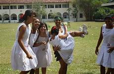 sri school lankan girls