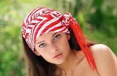 indiana wallhaven bandana potret wanita topi gadis fotografi pakaian kulit merah pemotretan kepala menghadapi tersenyum keindahan penutup wallhere