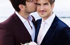gay couples cute kissing love couple kiss men