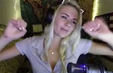 girl gamer vagina flashed her camera live who during broadcast online mirror accidents history has