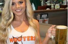 hooters