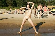 nudist spreading nudists voyeur gilrs yong xwetpics
