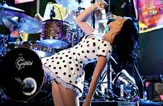 perry katy butt touch her let upskirts izismile upskirt