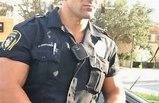 cops bulges hunks beefy bulge hommes männer rugby bodies polizei muscular bultos
