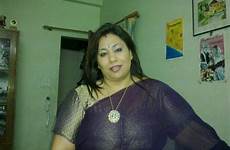aunty indian hot desi sexy bhabhi beautiful ki mummy aunties bomb blouse tamil girls raikoti actress south happy wallpapers twitter