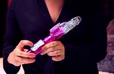 butterfly vibrator thrusting