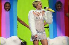 miley cyrus nude ball wrecking outfit video sings nearly size full