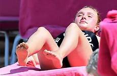 hayden panettiere leaked barbados candids fappeningbook feet