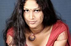 aunty indian gujarati cleavage showing stills bhabhi sexy hot