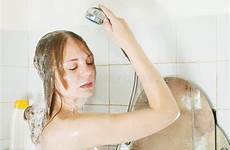 douche fille duschvorhang bain badewanne anbringen schützt