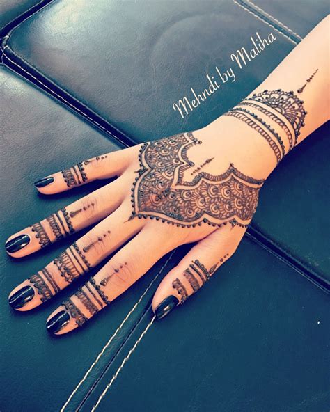 Typically a henna tattoo stays on anywhere from one to three weeks. Mehndi || henna | Henna hand tattoo, Hand henna, Henna