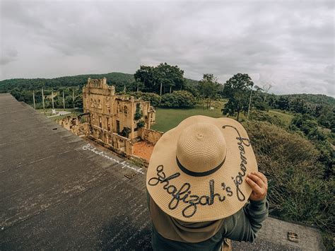 Di sana kamu bisa menikmati aktivitas hiking, rock climbing bahkan camping di alam yang syahdu. Kellie's Castle, Tempat Menarik Di Batu Gajah Perak | Blog ...