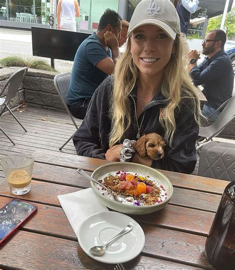 On the international day dedicated to women, the young and talented alex de minaur made official his relationship with the british tennis player katie boulter, number 315 in the world rankings and three years older than her, through social media. Cryptic sign off by top-ranked Australian tennis star Alex ...