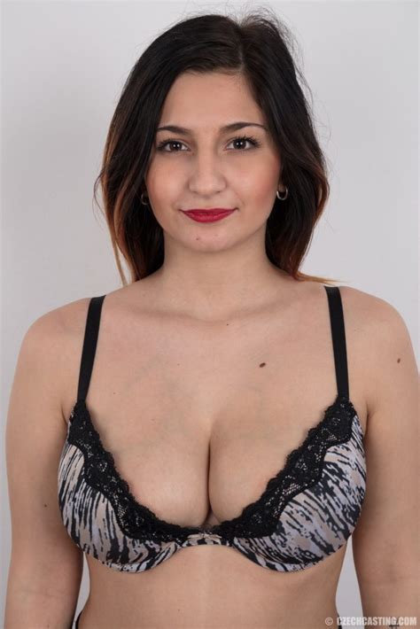 Новое порно в категории czech casting. Nikola Curvy Brunette Czech Casting - Curvy Erotic