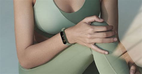 During aerobic exercise, have a good heart rate, it is better to loss weight and improve cardiorespiratory capacity. You can now get the Xiaomi Mi Band 5 Malaysia | SoyaCincau.com