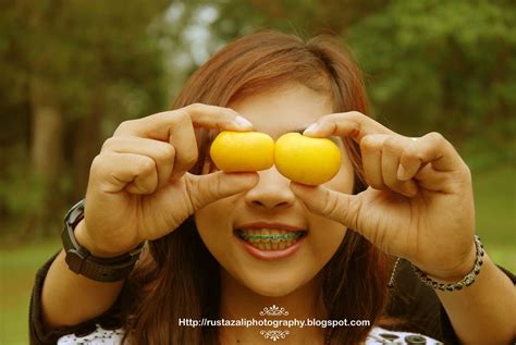 Calon pengantin kami, kak silvi+dhanan, dengan background suku yang berbeda, yaitu kak silvi dari medan sumatera utara dengan keturunan asli melayu dan kak dhanan dari jawa, yang saat ini tinggal di jakarta. Blogspot Foto Prawedding Jawa : Kumpulan Foto Prewedding ...