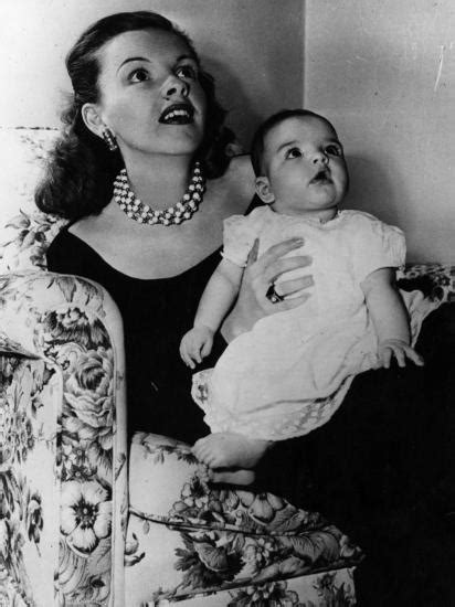 The album peaked at no. 'Judy Garland with Liza Minnelli' Photographic Print | Art.com