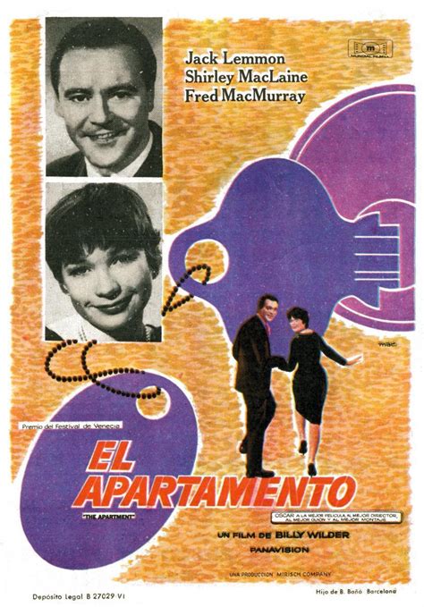 Tiene la esperanza de que estos favores le sirvan para mejorar su posición en la empresa. Sección visual de El apartamento - FilmAffinity