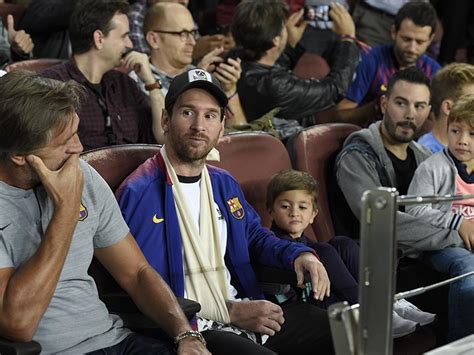 Futbol club barcelona) หรือเรียกสั้น ๆ หรือคุ้นเคยในอีกชื่อว่า บาร์ซา (กาตาลา: บาร์เซโลน่า v อินเตอร์ มิลาน ผลบอลสด ผลบอล ยูฟ่า แชมเปี้ยน ...