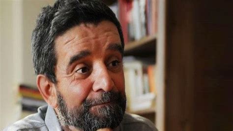 Hürriyet gazetesi yazarı abdulkadir selvi, bugünkü yazısında 7 şubat 2012 tarihindeki mi̇t krizi üzerinden akp'yi eleştirdi. Abdulkadir Selvi: Mümtaz'er Türköene'nin tahliyesi için ...