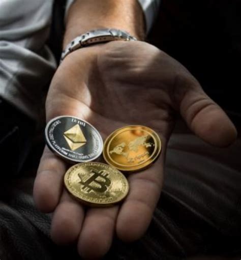 The top 10 bitcoin and crypto investing sites. The 10 best crypto coins to invest in 2019!