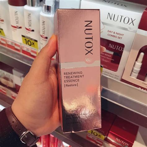 Vitamin c ini berfungsi mengekalkan kesihatan badan dengan membekalkan khasiat mineral yang diperlukan oleh tubuh. 16 Serum Terbaik Untuk Korang Cuba, Wanita Ini Kongsi ...