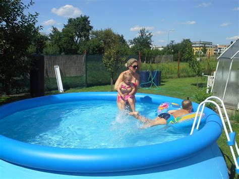 Naš bazen je idealno projektovan za vašu decu. 119.Zahrada bazén 3.7 - Honza Daněk - album na Rajčeti