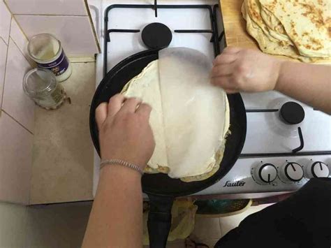 רבים מיהודי צפון אפריקה מתייחסים אליו כתחילת של שנה חדשה והוא נחשב כסימן למזל טוב ולרווח כלכלי. מתכון למופלטה מרוקאית אסלית - vTop מתכונים מצולמים