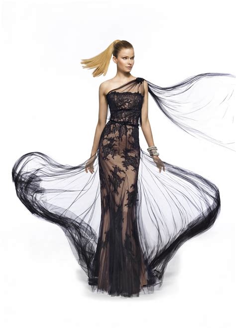 Robe de soirée longue pas chèrerobe soirée sur mesure elegante longue robe de soiree orange col en coeur rsr0111. Robes élégantes France: Robes longues habillees marque