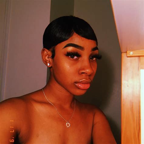 If you're feeling a little overwhelmed, take a look at our picks barry jenkins's trailblazing film, which won the oscar for best picture, chronicles the life of chiron (alex hibbert, ashton sanders, trevante rhodes. La'Jada 💋 on Instagram: "What's some good shows/movies on ...