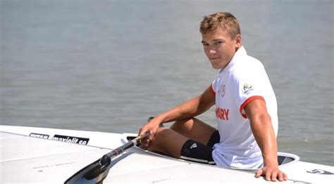 Bálint kopasz (born 20 june 1997 in szeged) is a canoeist who competes internationally for hungary. Dombvári Bence | BorsOnline