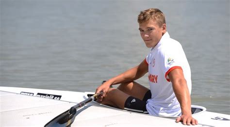 New canoe sprint motivation with world champion kopasz balint. Dombvári Bence | BorsOnline