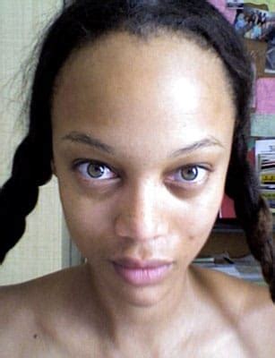 According to media stakeout, janice dickinson exploded and called tyra a big forehead b— our source managed to ask janice what she thought about tyra's weight loss. Tyra Banks Without Makeup Doesn't Look Good - No Makeup Pics!