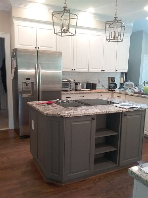 Explore 1609 temptation and more at flagship paints in houston, texas. Extra White & Temptation Kitchen - 2 Cabinet Girls