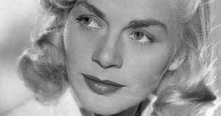 Florence (margot trooger) begibt sich zu einem. 55B03EDF6E1646E6B28A777C85F2BA6A_Troogerx_Margot_04.jpg ...
